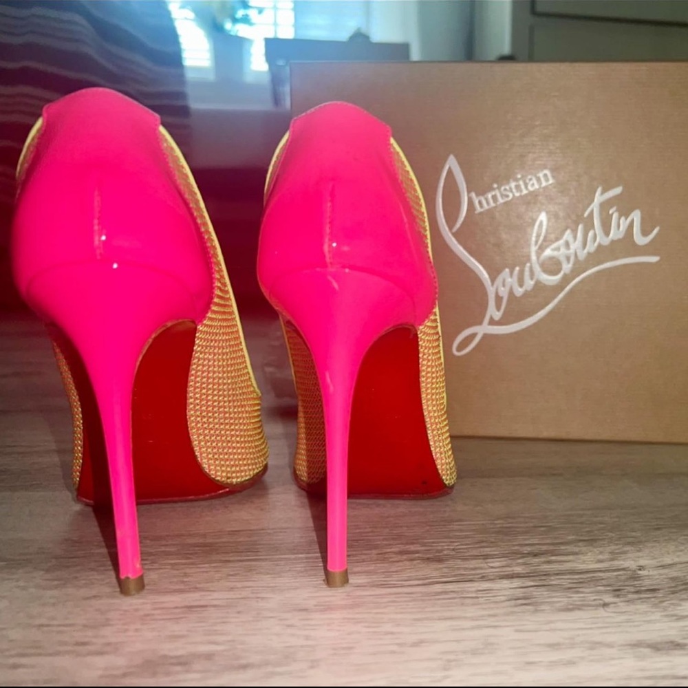 Christian Louboutin  Pink Follies Mesh Lace 100 Raphia Fluo . - size 5 -